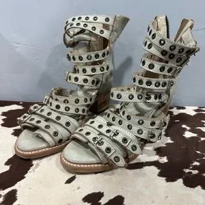 Freebird by Steven | Shoes | Freebird By Steven Cream  display picture 1